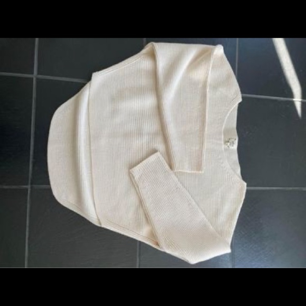 Wilfred cropped sweater in cream